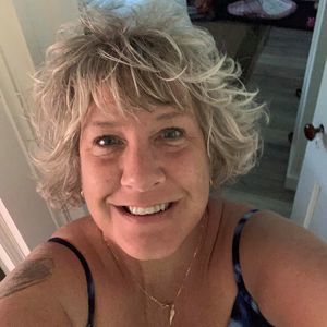 Meet your Posher, Christy